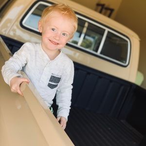 Meet your Posher, Logan